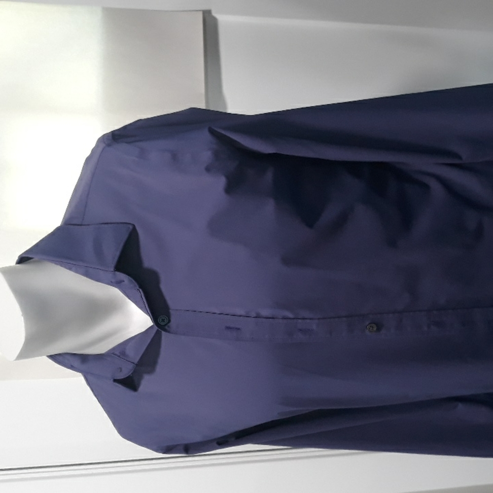 Express mens purple slim performance shirt. 15 to 15.5 neck. Medium